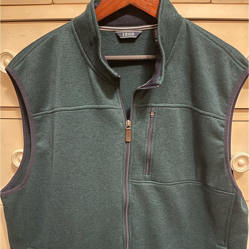 IZOD men’s green fleece vest! Size XX-Large